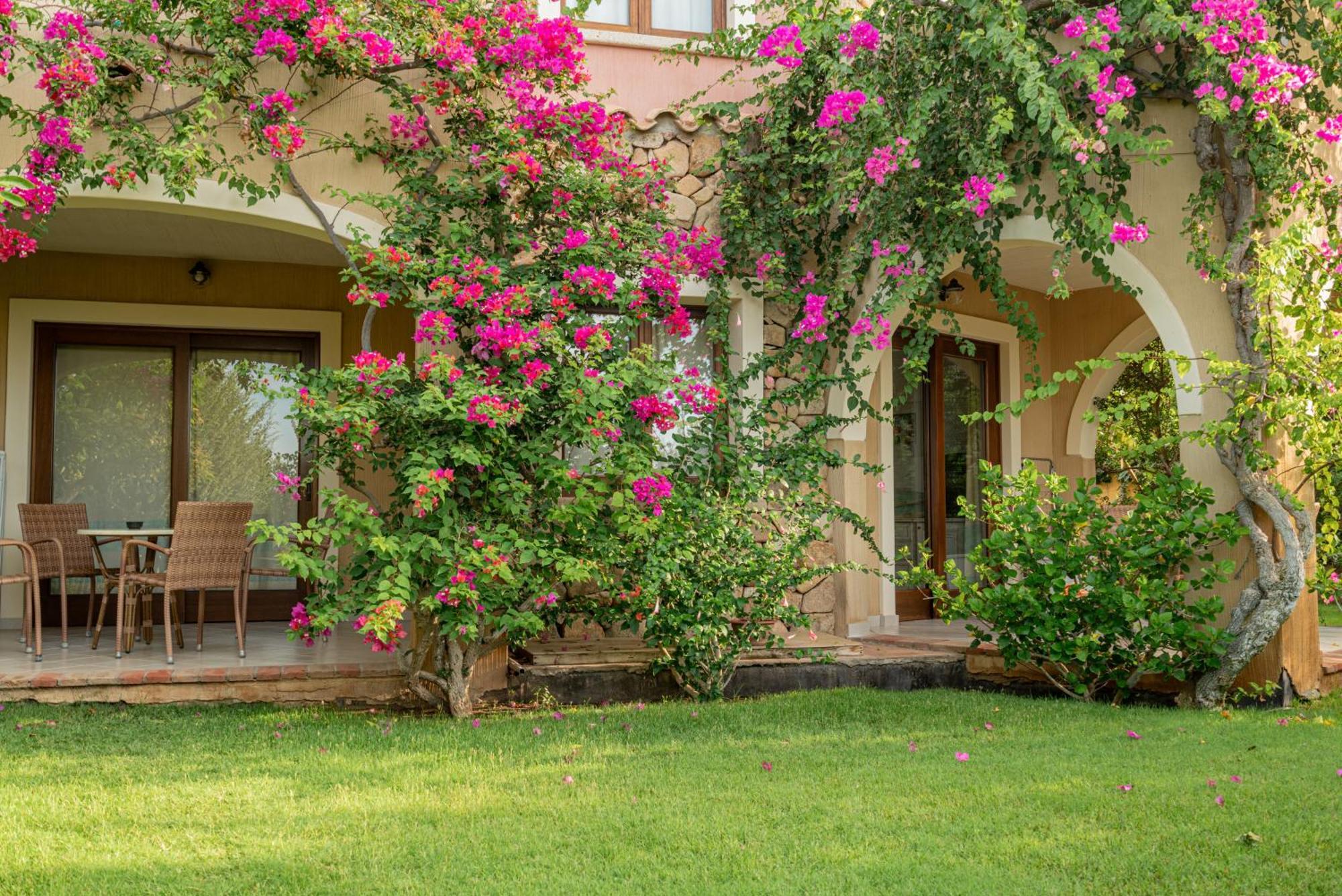 Hotel Mariposas Villasimius Exterior foto